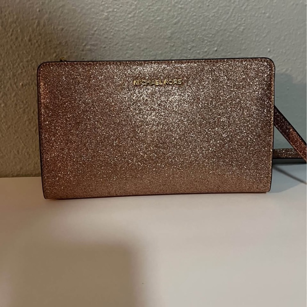 Michael Kors Glittery pink Gold Women's crossbody and matching wallet Set - Picture 2 of 7